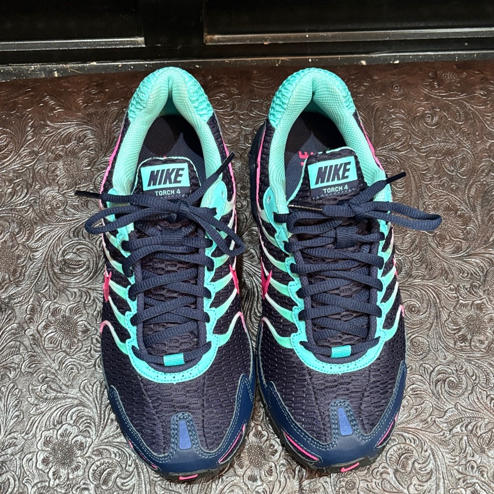 Nike Women's Teal, Navy and Pink Sneakers